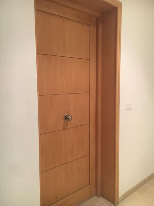 Appartement Simple Et Propre Сфакс Экстерьер фото