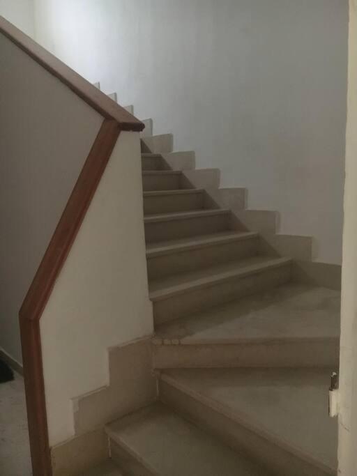 Appartement Simple Et Propre Сфакс Экстерьер фото
